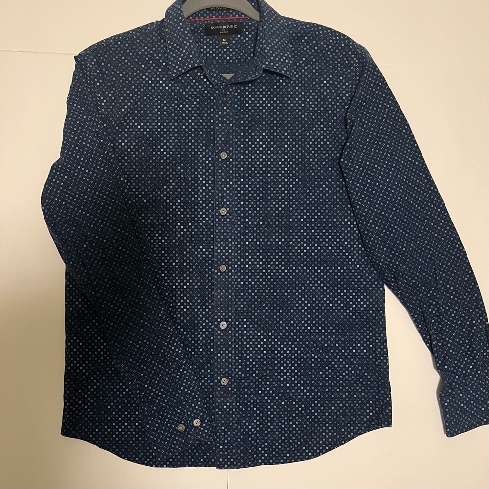 Banana Republic Mens Medium Untucked Fit Blue Polka Dot Print Long Sleeve Shirt